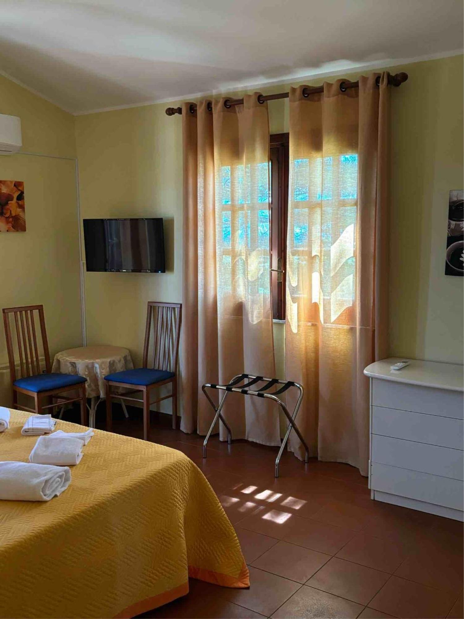 Hostal La Perciata Contrada Maeggio Exterior foto